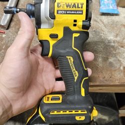 Dewalt 20v Atomic  1/4 Impact