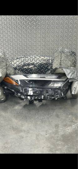 Toyota Rav4 left Headlamp (led) original