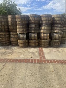 High Quality Empty Whiskey Barrel Planters 