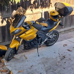 2007 Triumph Tiger 1050 w/Trailer and Gear