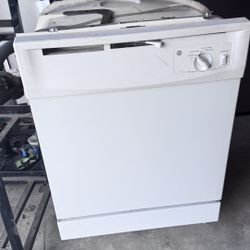 Lava Platos En Buenas Condiciones Trabajando Bien 