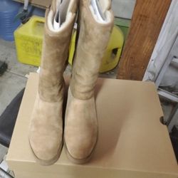 UGG Boots  Kara Chestnut color