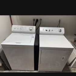 Maytag washer and dryer gas In Great Working Condition 