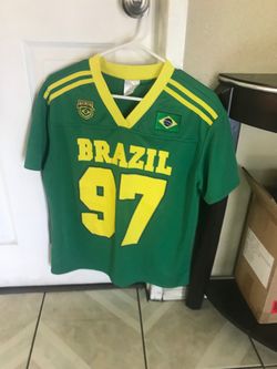 Woman Brazil shirt size medium