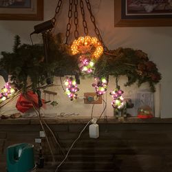 Winery Lighted Grapes With Wreath