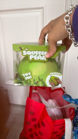 Squeeeze pear