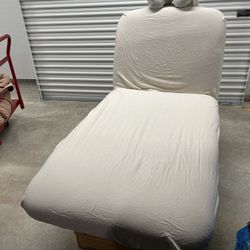 TouchAmerica Massage Table 