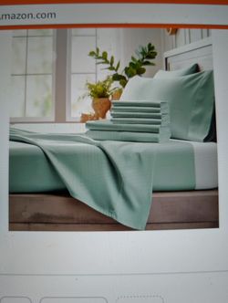 Brand New Bamboobay Queen Sheet Set. Sage Green
