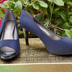 Women’s Dress Shoes 