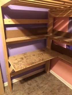 Bunk bed/ desk