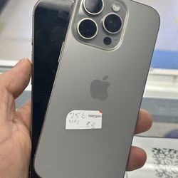 Factory Unlocked Apple iPhone 15 Pro 256gb, Sold with warranty