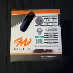 Motiv Bowling Ball