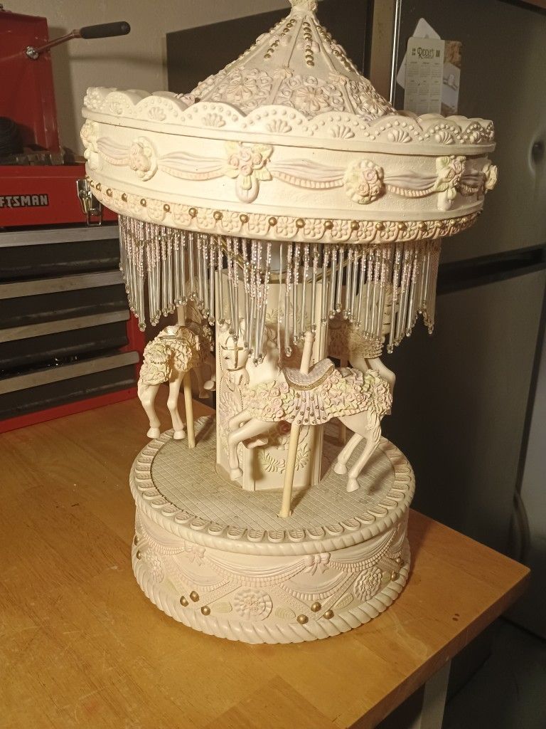 Vintage Horse Carousel Lamp