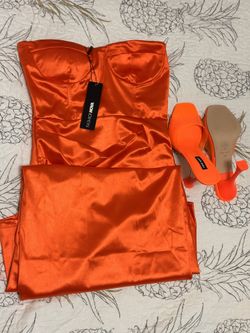 Fashion Nova dress With Hill 