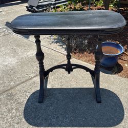 Free Vintage Table
