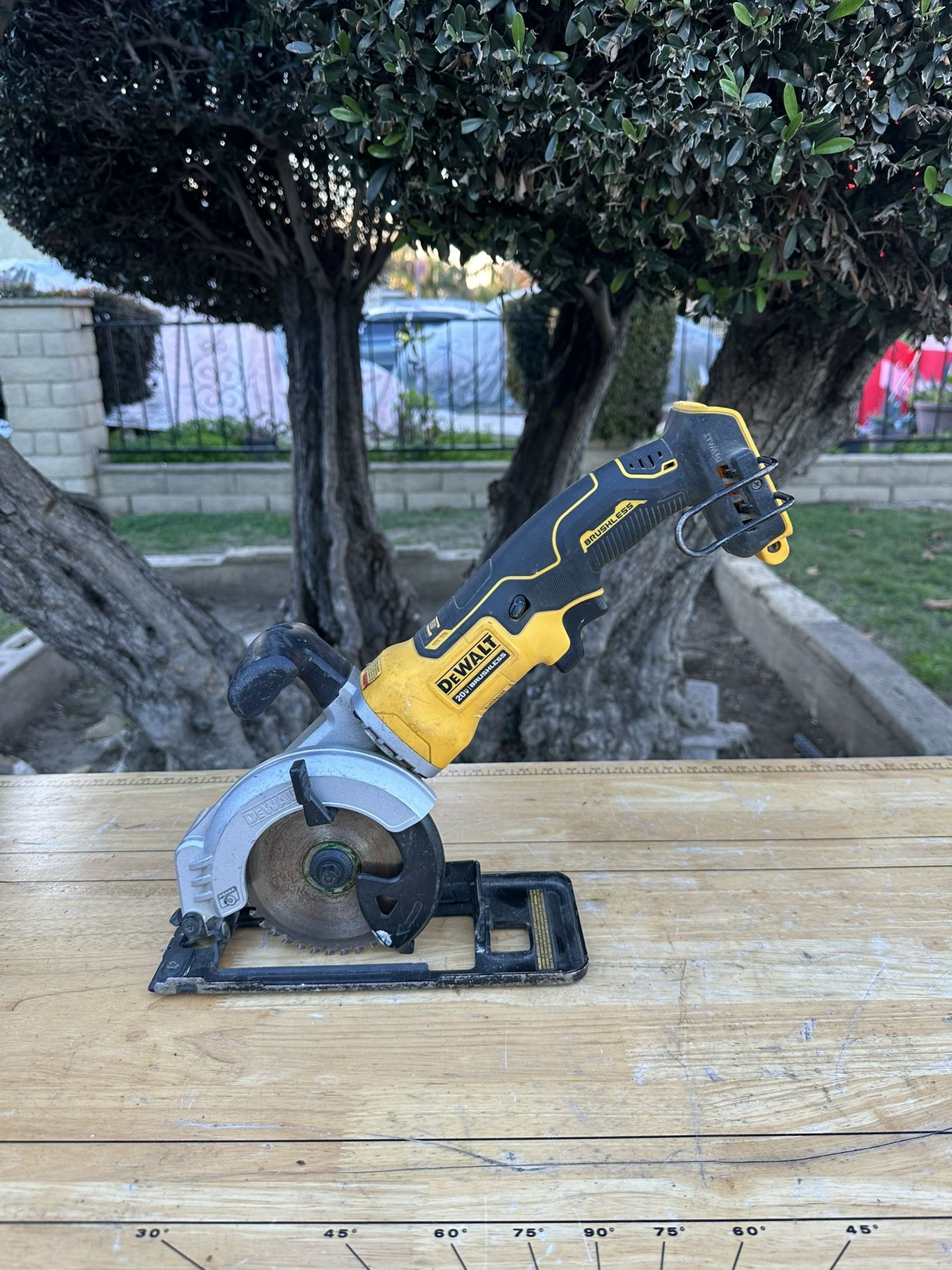 Dewalt Compact Circular Saw