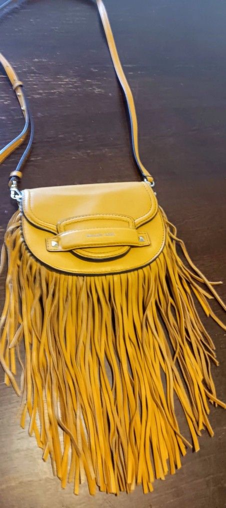 MICHAEL KORS – Yellow Fringe Crossbody Bag