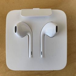 Brand New Apple iPhone Earphones Lightning Connector 
