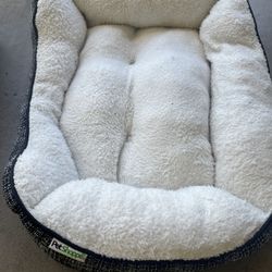 Pet shop brand pet bed