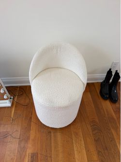Cream Bouclé Swivel Vanity Chair / Accent Chair