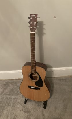 Yamaha F325d 