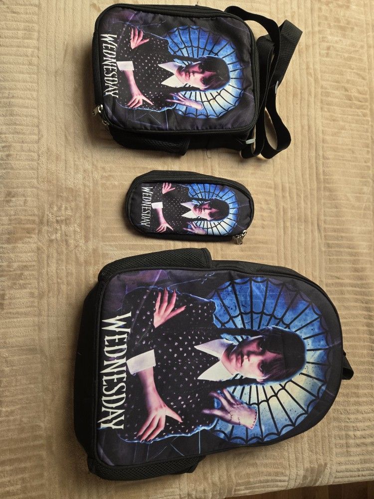 WEDNESDAY bookbag & More