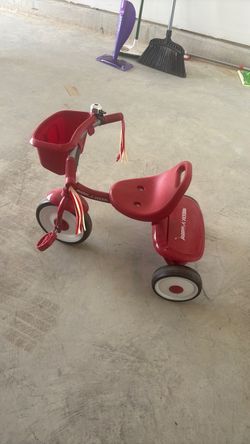 Radio Flyer Kids Tricycle