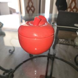 Apple canister