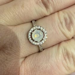 Moonstone Halo Ring 925 Size 6, 8 & 9