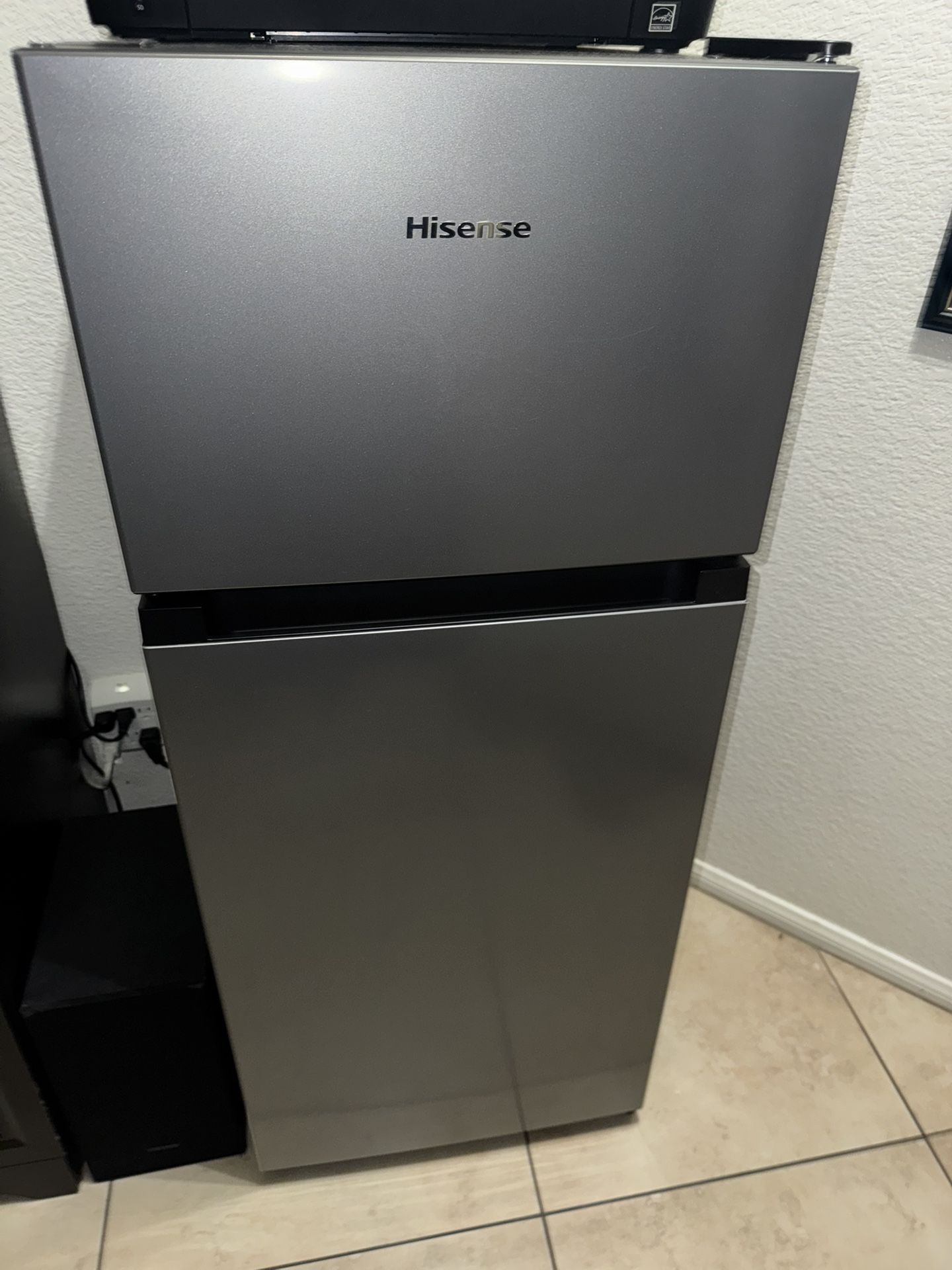 Mini Fridge (Hisense Brand)