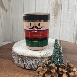 2 Wick Holiday Nutcracker 15 Oz Candle 