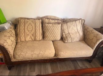 Juego de Sala con 2 Sofás Clásicos Elegantes 🛋️✨ Madera Tallada