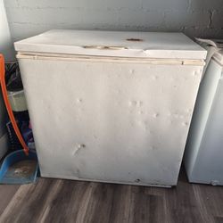 Chest Freezer 