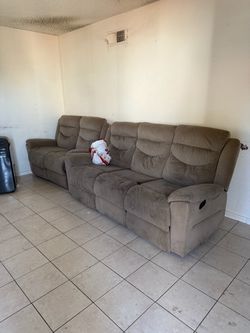 everything works. Just needs a good clean. Recliner couches everything works. Just needs a good clean.