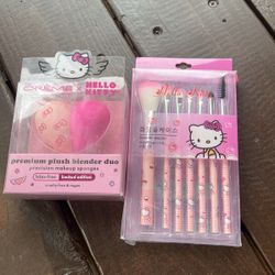 Christmas Hello Kitty Makeup Brush And Blush Blender