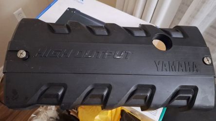 YAMAHA JETSKI 1.8 ENGINE COVER