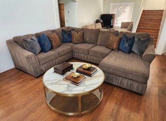 Ashley Furniture Oversized U-Shaped Sectional