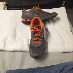 Nike REAX Athletic Men's Shoes. Like New