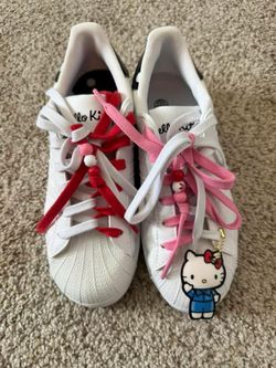 Adidas Wmns Superstars x Hello Kitty