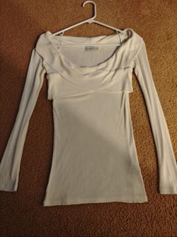 never wear ,newAbercrombie but no tag,  & Fitch girl long sleeve size S
