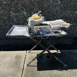 Dewalt 15A Wet 10" Tile Saw w/Stand (D24000)