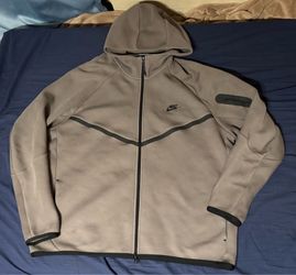 Nike tech grey
