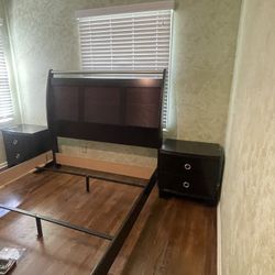 Queen Bedroom Set