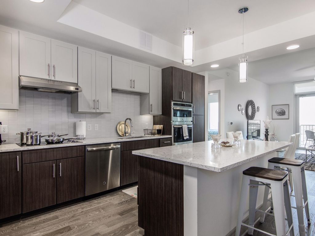CHECK STUBS & APARTMENT APPROVALS