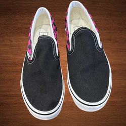 VANS CLASSIC SLIP ON SNEAKERS SHOE MENS SIZE8,5/WOMENS SIZE https://offerup.com/redirect/?o=MTAuQkxBQ0svUkFTQkVSUlk= CHECKER