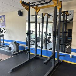 Nebula Squat Rack