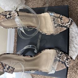HEELS SIZE 5.5