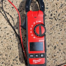Milwaukee 600 Amp Ac/DC digital Clamp meter 2237-20