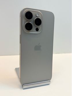 Apple iPhone 15 PRO 128gb. ( Unlocked Phone )