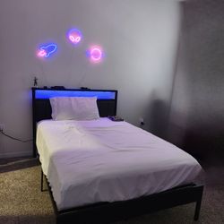 Full Bed With Mattress Like New